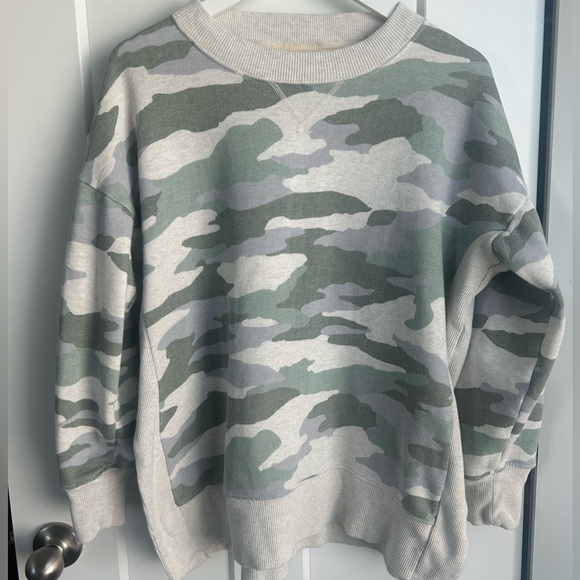 aerie Tops - Aerie M Camo Lounge Sweatshirt Pullover Casual Athleisure Hiking Camping Comfy